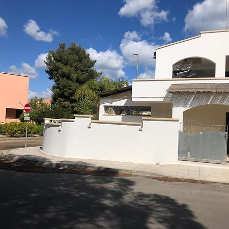 Odegos Mono & Trilo Bed & Breakfast Torre dell'Orso Luaran gambar