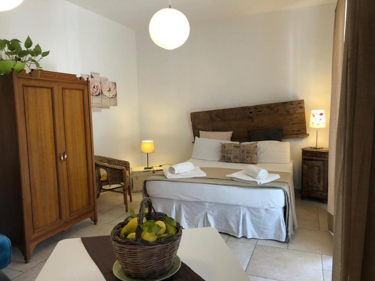 Odegos Mono & Trilo Bed & Breakfast Torre dell'Orso Luaran gambar