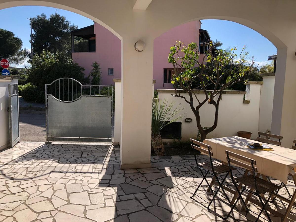 Odegos Mono & Trilo Bed & Breakfast Torre dell'Orso Luaran gambar