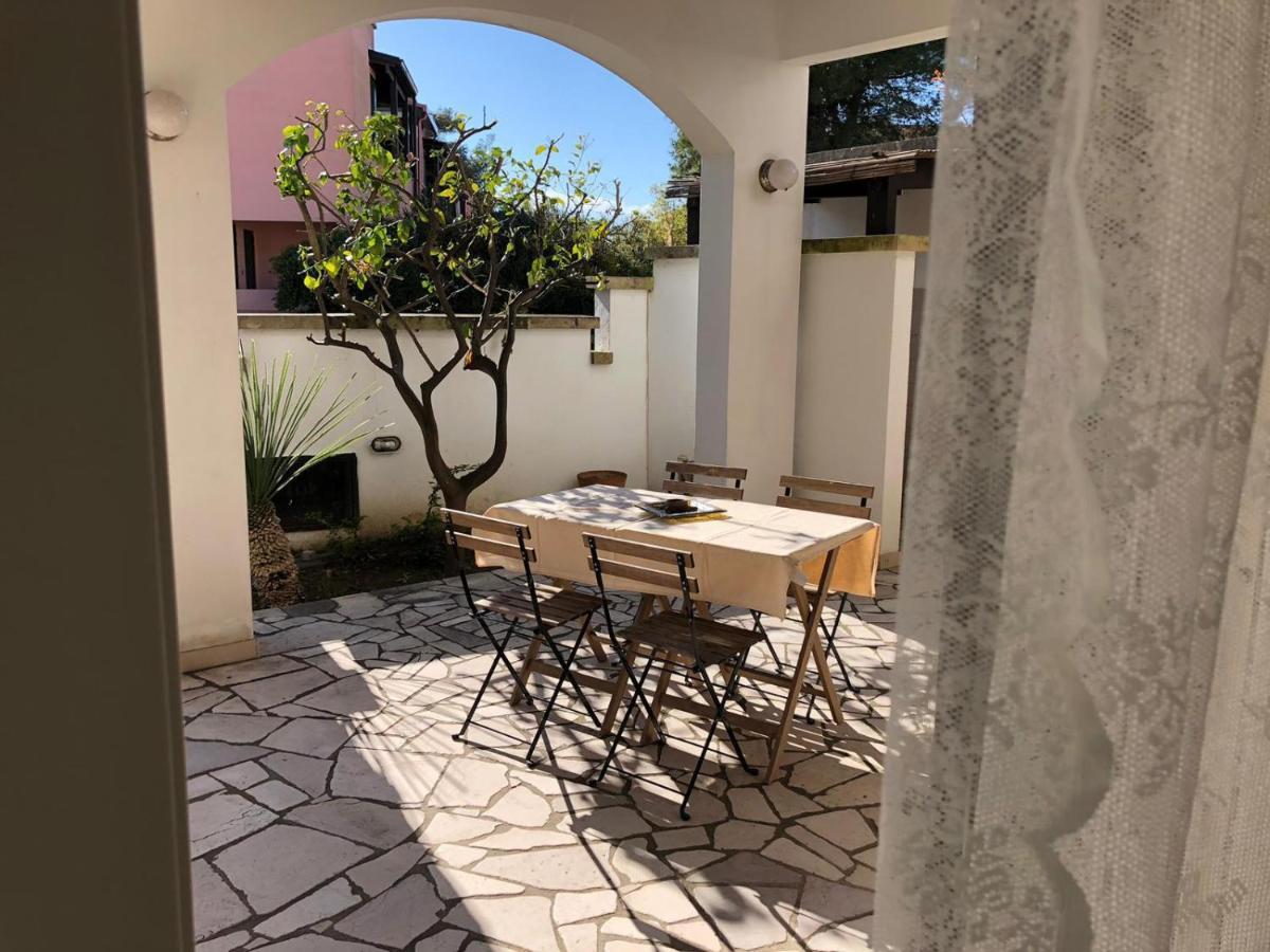 Odegos Mono & Trilo Bed & Breakfast Torre dell'Orso Luaran gambar